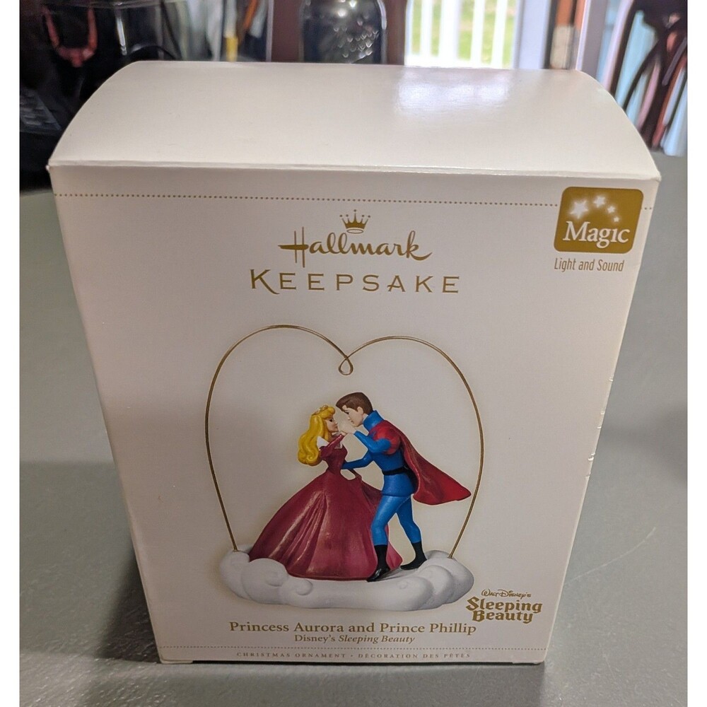 2016 Hallmark Princess Sleeping Beauty, Aurora/Phillip Ornament (Music) NOB